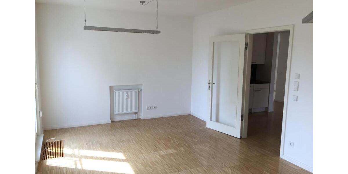 Gewerbeobjekt Dresden Klotzsche - 2.820&euro; | Angebot:24495476