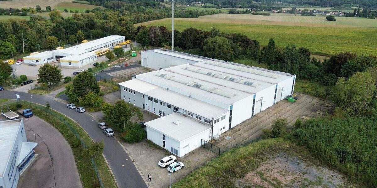 Lager- und Produktionsflächen direkt an der S177 und S81 - unweit der Halbleiterindustrie - zum Kauf! zimmer