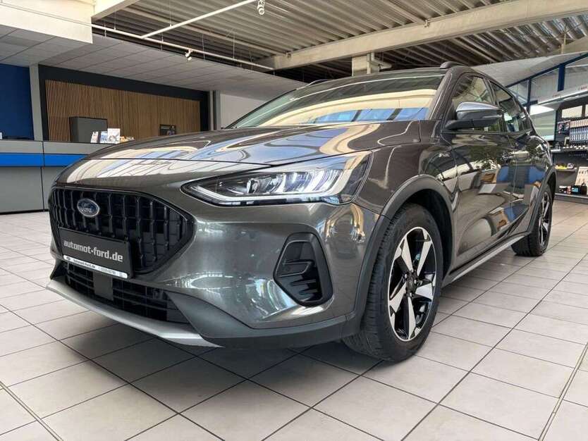 Ford Focus 30.237 km 21.950 € Heidenau 01809