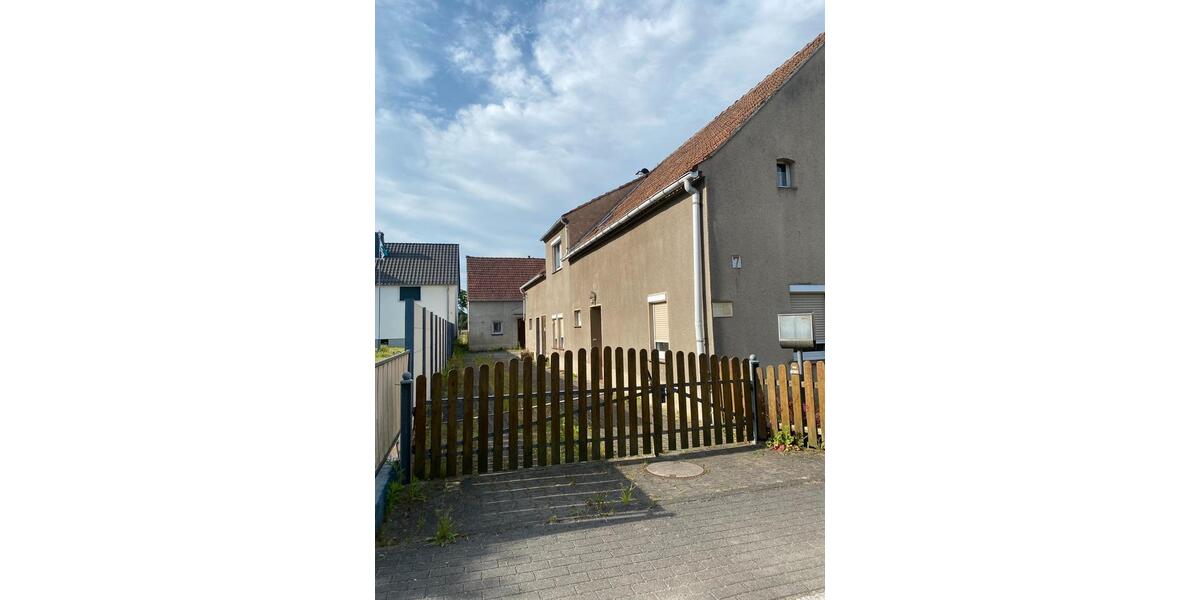 Einfamilienhaus Ebersbach - 5 Zimmer, 95 m&sup2;, 85.000&euro; | Angebot:26940795