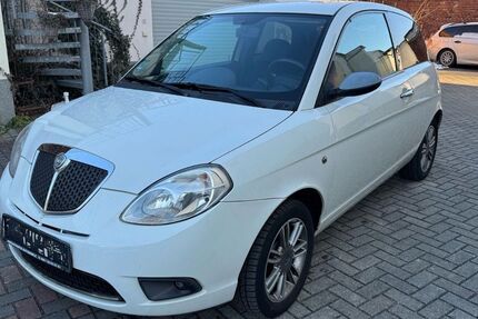 Lancia Ypsilon 123.000 km 1.400 &euro; Dresden 01139