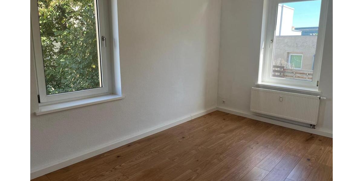 Leuben: 3-Zimmer-Wozhnung mit EBKI, Tagelichtbad und Stellplaz - Etagenwohnung Dresden Leuben | Angebot:27459320
