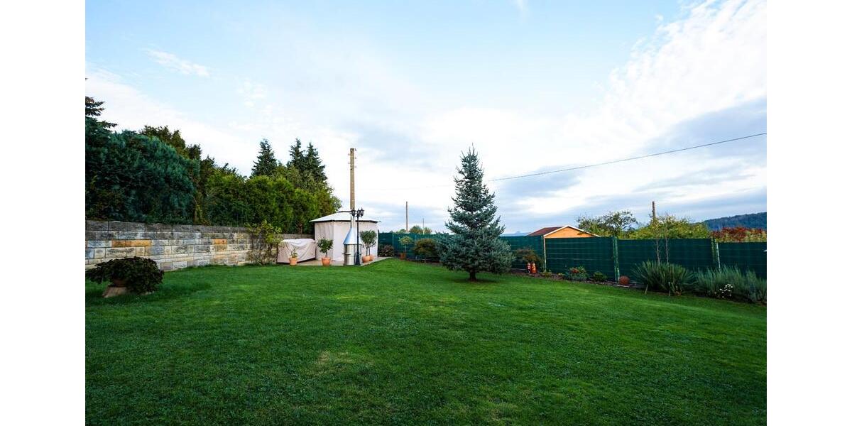 Doppelhaushälfte Heidenau - 4.5 Zimmer, 130 m&sup2;, 1.300&euro; | Angebot:26251020