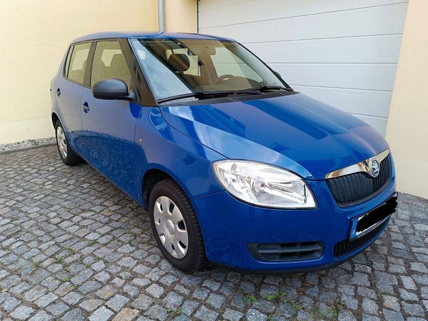 Skoda Fabia 30.000 km 5.200 € Dresden 01067