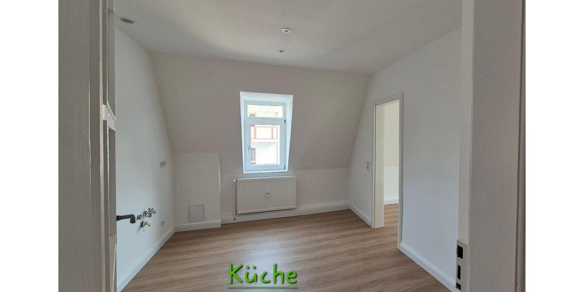Dachgeschoßwohnung Dresden Blasewitz - 2.5 Zimmer, 87 m&sup2;, 870&euro; | Angebot:25793058