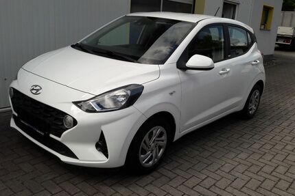 Hyundai i10 54.337 km 8.990 &euro; Dresden 01157