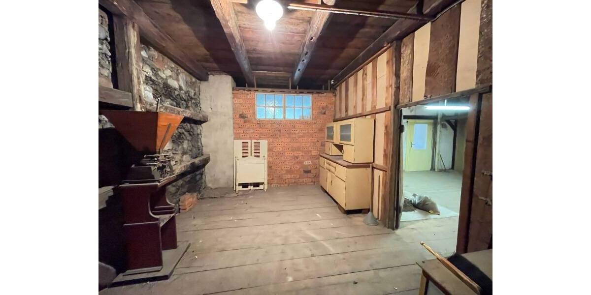 Mehrfamilienhaus, Wohnhaus Stolpen - 7 Zimmer, 120 m&sup2;, 124.900&euro; | Angebot:25837786