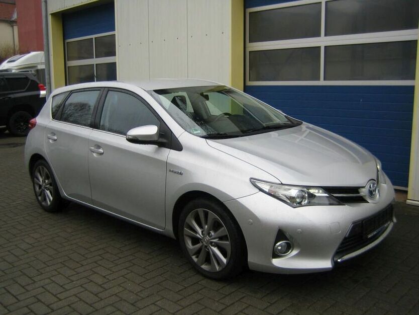 Auris
