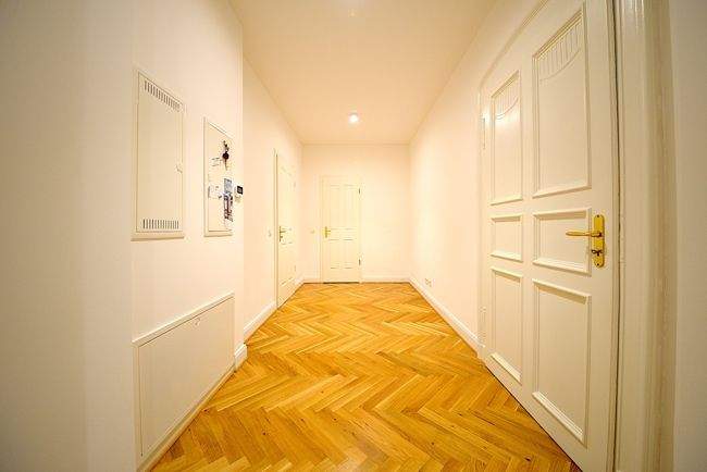 Etagenwohnung Dresden Innere Neustadt - 3 Zimmer, 90 m&sup2;, 1.448&euro; | Angebot:25768402