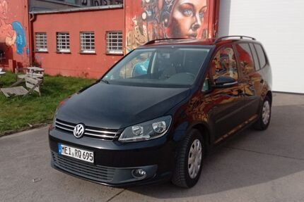VW Touran 186.000 km 7.400 &euro; Radebeul 01445