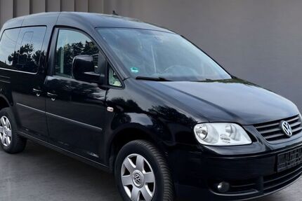 VW Caddy 156.700 km 9.900 &euro; Dresden 01108