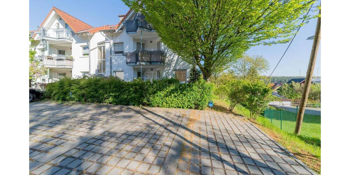 Etagenwohnung Freital Potschappel - 3 Zimmer, 92 m&sup2;, 881&euro; | Angebot:25862217