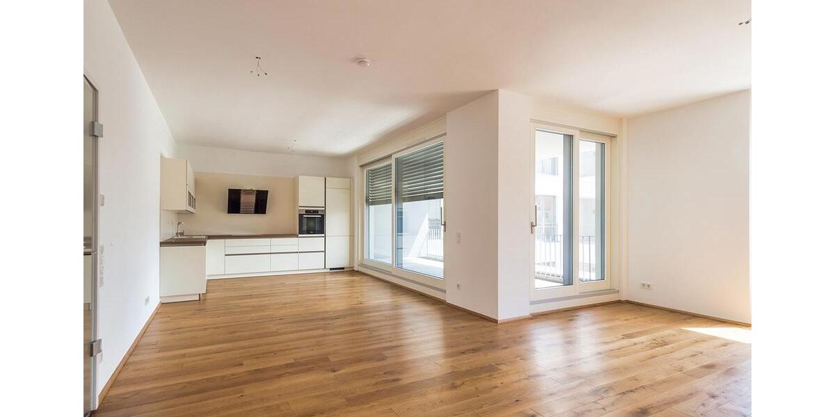 Etagenwohnung Dresden - 5 Zimmer, 143 m&sup2;, 2.220&euro; | Angebot:26338030
