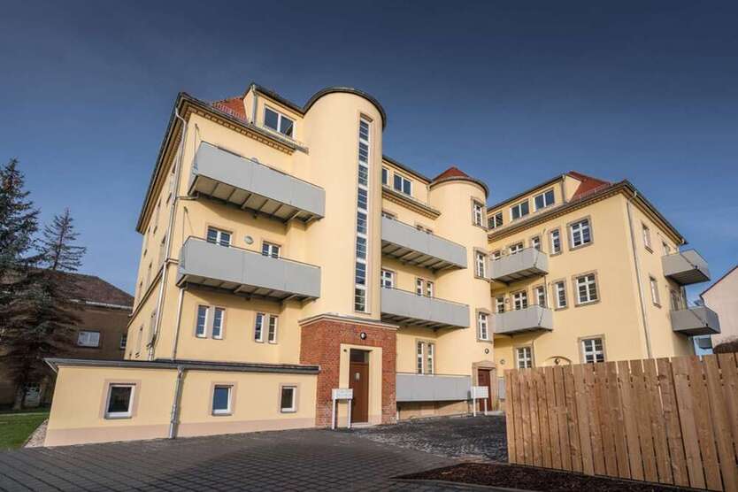 Wohnung zum Kaufen in Heidenau 160.000 € 50.89 m²