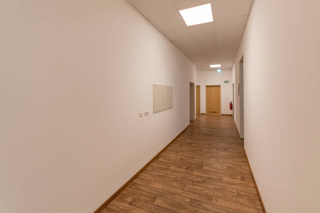 Gewerbeobjekt Dresden Weißig - 300&euro; | Angebot:26451660