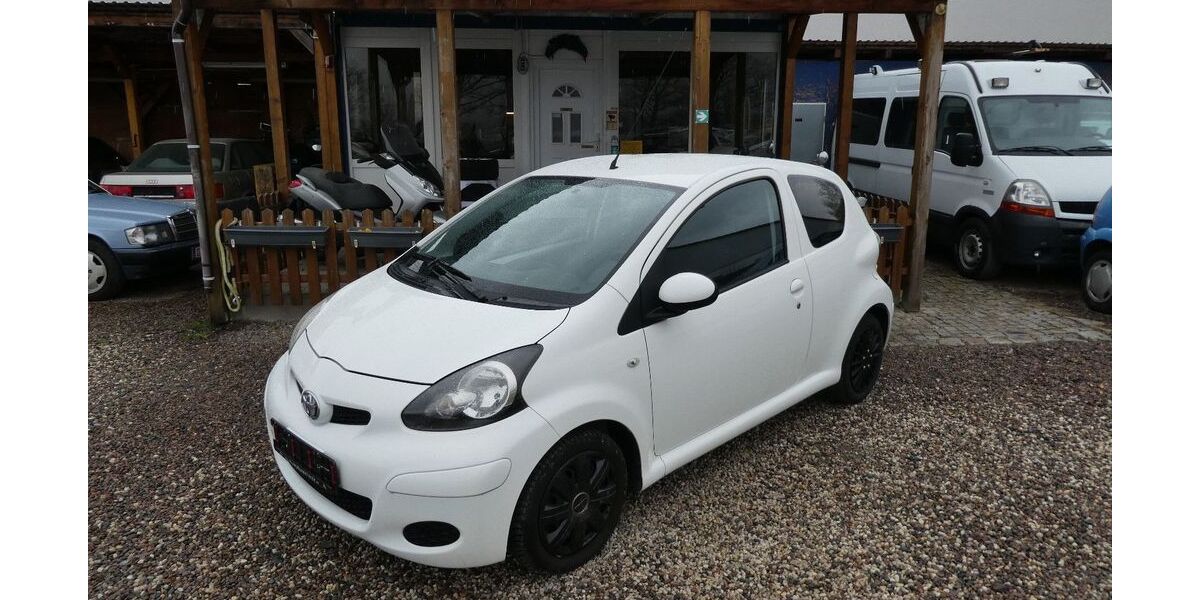 Toyota Aygo (X) 189.400 km 2.490 &euro; Dresden 01219