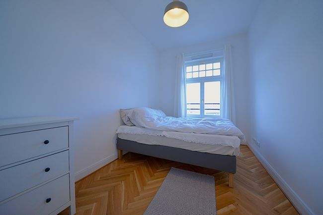 Etagenwohnung Dresden Innere Neustadt - 3 Zimmer, 90 m&sup2;, 1.448&euro; | Angebot:25768402