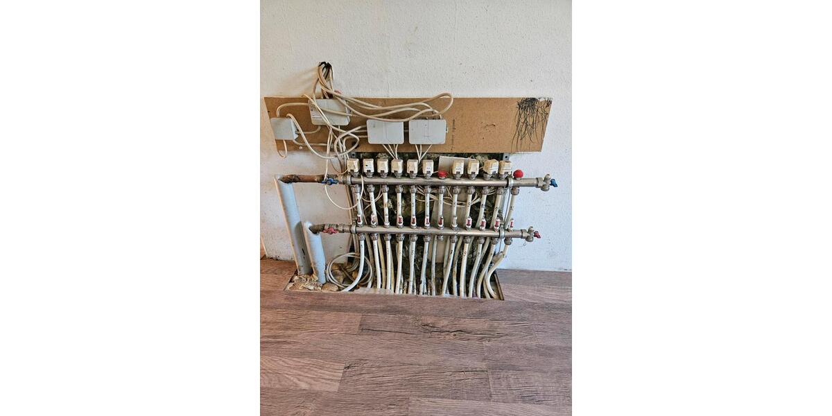 Einfamilienhaus Glashütte - 9 Zimmer, 400 m&sup2;, 168.900&euro; | Angebot:27254560