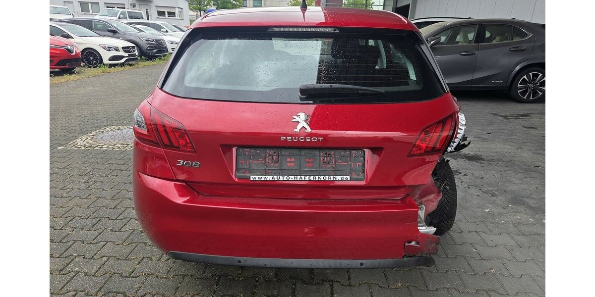 Peugeot 308 II 1.2 Pure Tech 130 97.597 km 3.650 &euro; Wilsdruff 01723