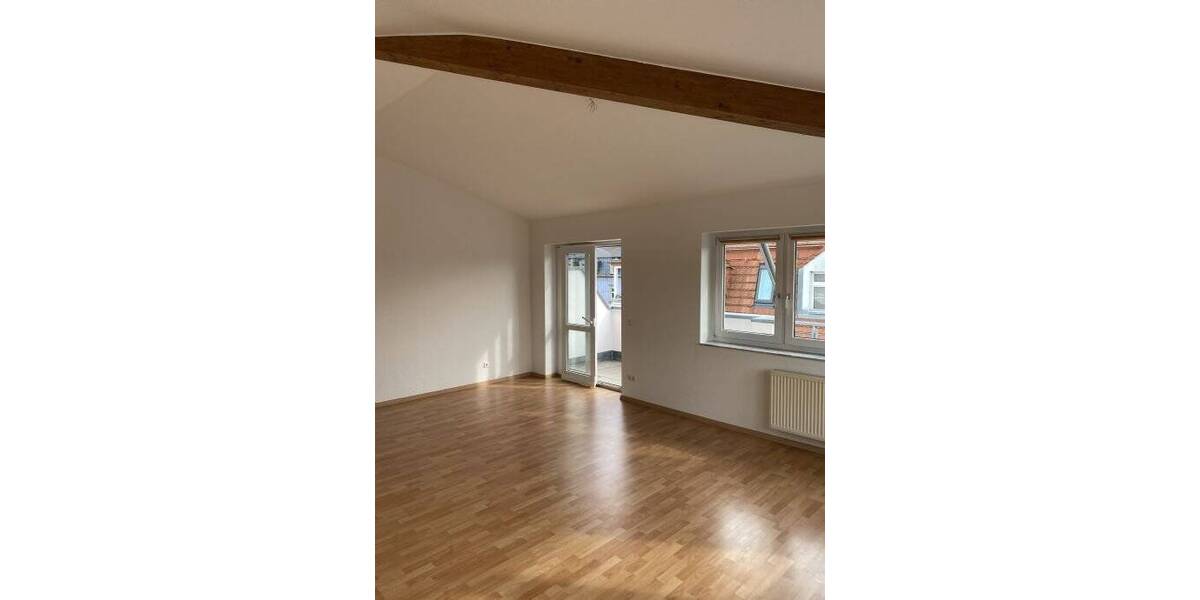 Etagenwohnung Dresden Löbtau-Nord - 2 Zimmer, 77 m&sup2;, 900&euro; | Angebot:26569471