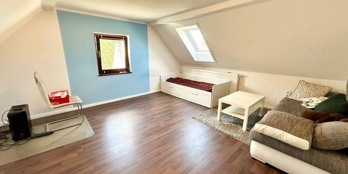 Einfamilienhaus Dresden Schönfeld - 8 Zimmer, 200 m&sup2;, 385.000&euro; | Angebot:26853080
