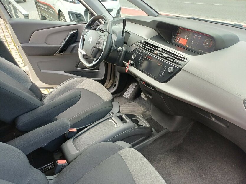 Citroen C4 SpaceTourer 1.2 PureTech Live 54.000 km 16.995 € Meißen 01662