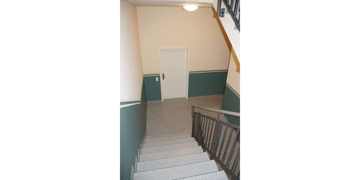 Etagenwohnung Pirna Zehista - 3 Zimmer, 98 m&sup2;, 925&euro; | Angebot:25777595