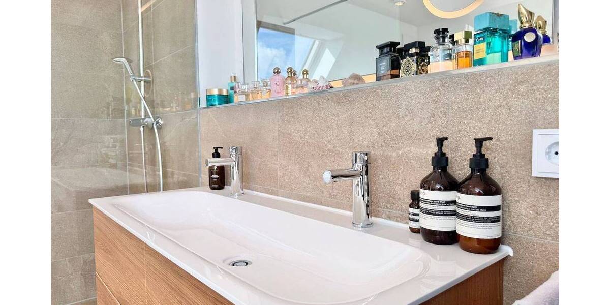 Etagenwohnung Dresden Äußere Neustadt - 3 Zimmer, 149 m&sup2;, 749.990&euro; | Angebot:26154788