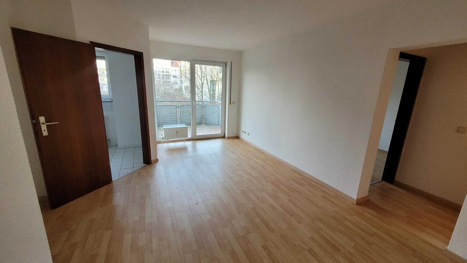 Etagenwohnung Radeberg - 2 Zimmer, 44 m&sup2;, 330&euro; | Angebot:25790155