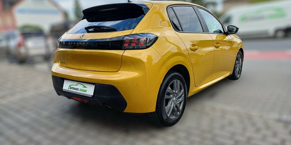 Peugeot 208 Active Pack 36.000 km 14.990 &euro; Meißen 01662