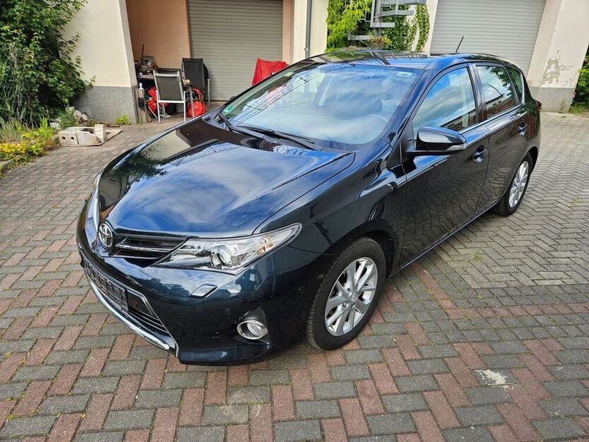 Auris