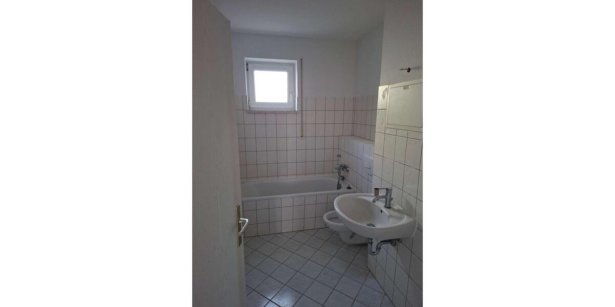 Etagenwohnung Dippoldiswalde - 3 Zimmer, 82 m&sup2;, 542&euro; | Angebot:26355002