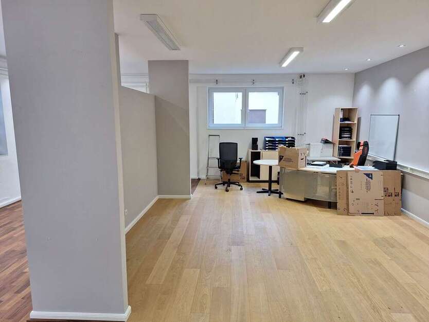 Büro in Dresden 2.850 € 570 m²