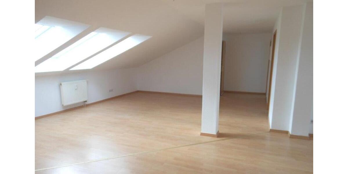 Dachgeschoßwohnung Dresden Neustadt - 1 Zimmer, 62 m&sup2;, 580&euro; | Angebot:25739682