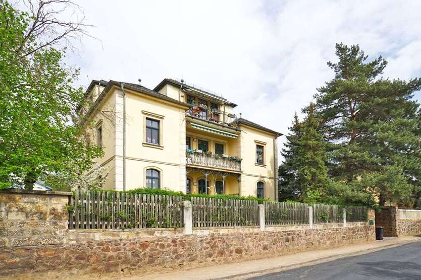 Wohnung zum Mieten in Radebeul 1.470 € 117 m²