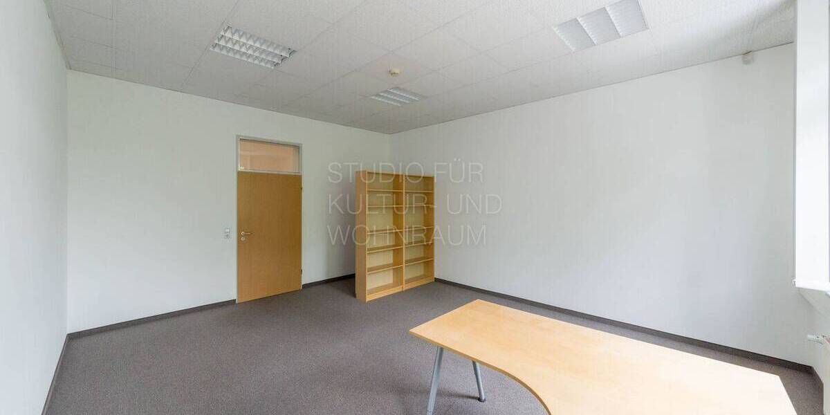Gewerbeobjekt Dresden Weißig - 300&euro; | Angebot:26451660