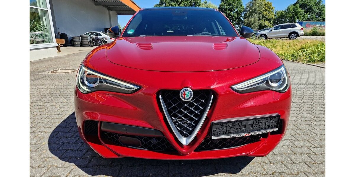 Alfa Romeo Stelvio Quadrifoglio Q4 63.569 km 46.800 &euro; Wilsdruff 01723