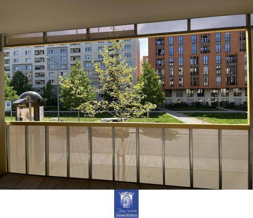 Attraktive NeubauWohnung mit Einbauküche und Loggia in der Dresdner Innenstadt!