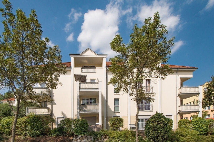 FÜR EIGENNUTZER – BÈL ETAGE – HELL & FREUNDLICH – BALKON – WANNENBAD – TIEFGARAGENSTELLPLATZ