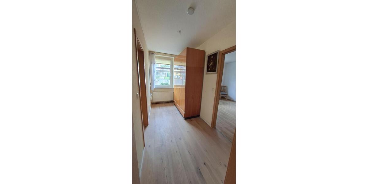 Erdgeschoßwohnung Klipphausen - 4 Zimmer, 85 m&sup2;, 600&euro; | Angebot:25804796