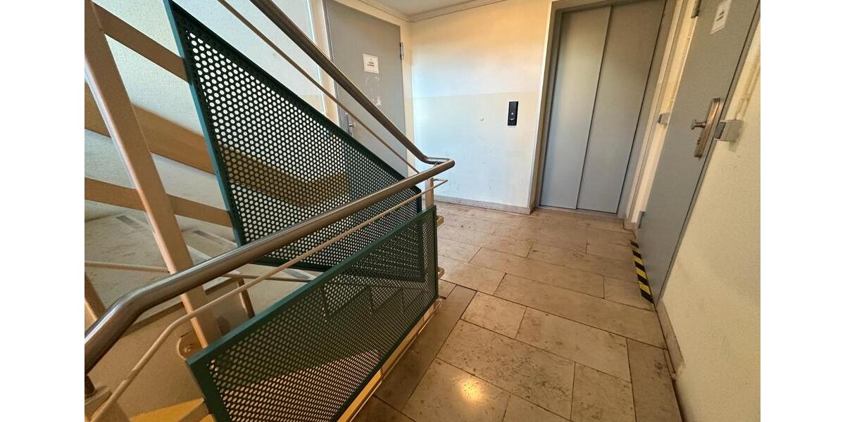 Dachgeschoßwohnung Dresden Blasewitz - 3 Zimmer, 60 m&sup2;, 225.000&euro; | Angebot:26642849