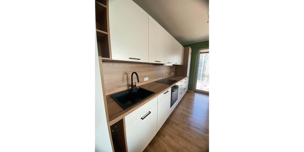 Dachgeschoßwohnung Dresden Plauen - 4 Zimmer, 92 m&sup2;, 1.452&euro; | Angebot:25658565