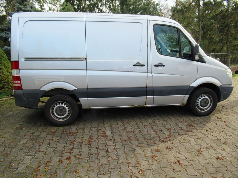 Mercedes-Benz Sprinter 146.000 km 6.980 € Gröbern bei Meissen 01689