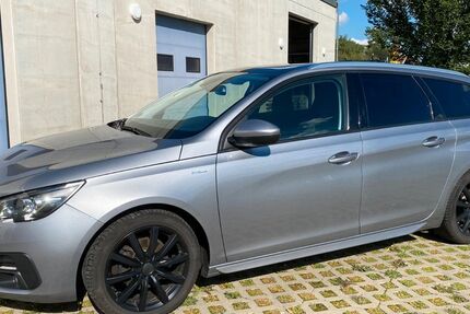 Peugeot 308 97.750 km 10.850 &euro; Radebeul 01445