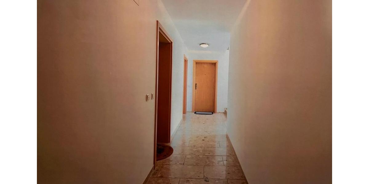 3-Raum-Wohnung mit Balkon – frisch renoviert 3 zimmer