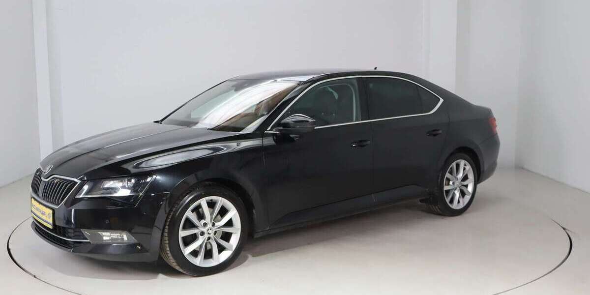 Skoda Superb 157.751 km 12.790 &euro; Dresden 01237