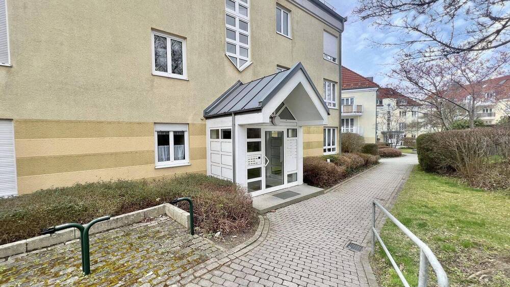 Etagenwohnung Dresden Weißig - 2 Zimmer, 44 m&sup2;, 94.000&euro; | Angebot:26108547