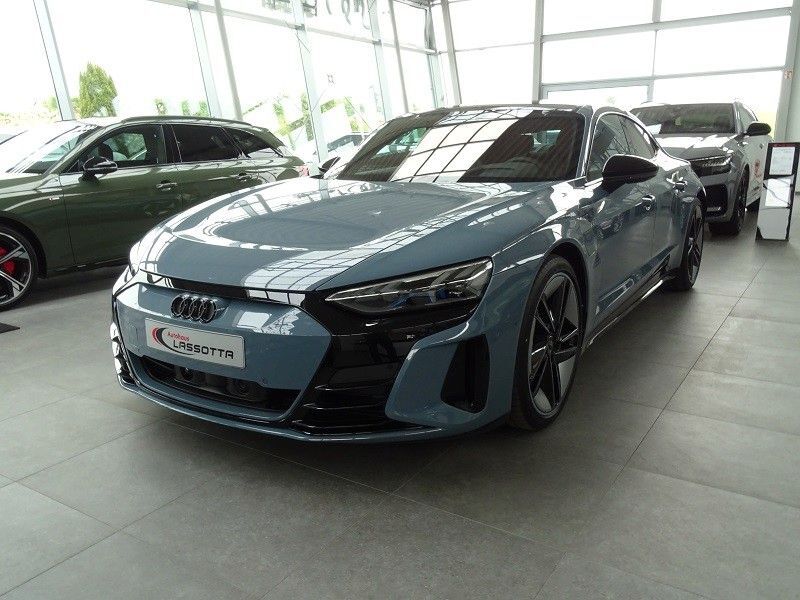 Audi e-tron GT 9.500 km 79.900 € Meißen 01662