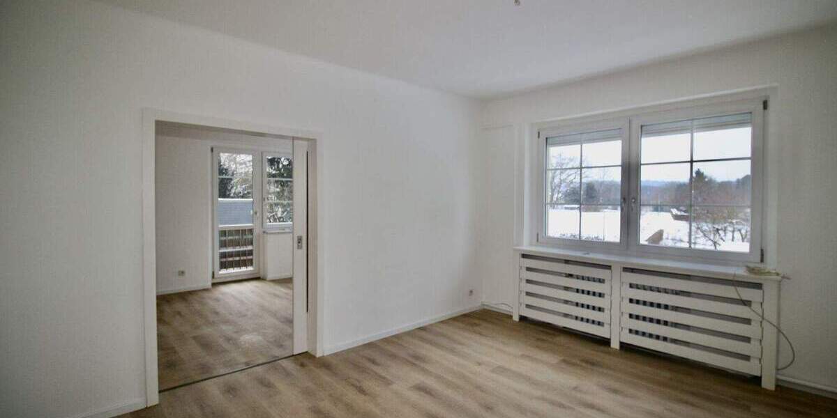 +++ Sehr schöne 3 Zimmer Wohnung in Bühlau komplett saniert, inkl. Garten - bezugsfertig! +++ 3 zimmer