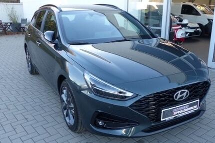 Hyundai i30 2.500 km 27.970 &euro; Dippoldiswalde 01744